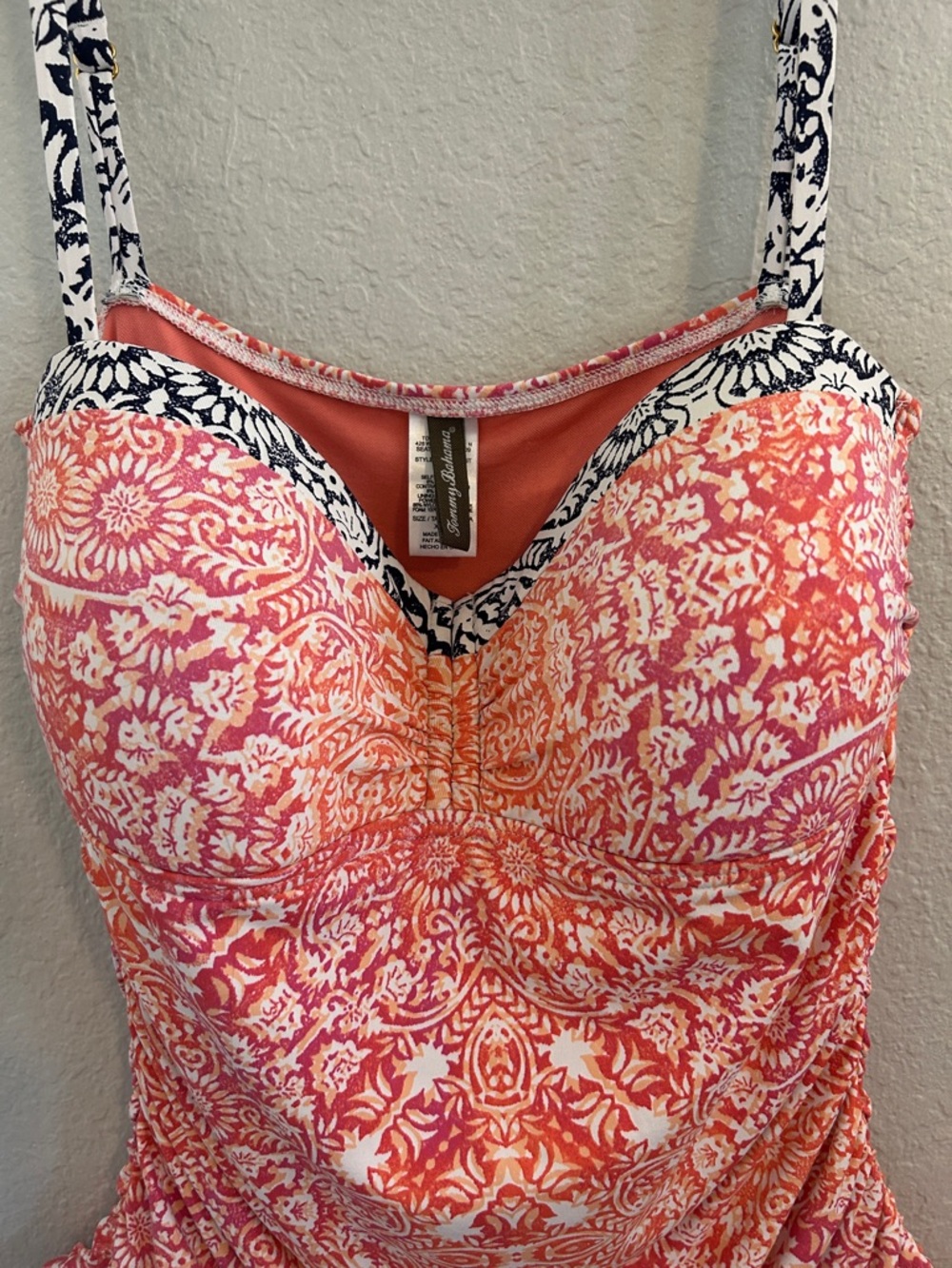 Sexy Tommy Bahama Coral Printed Tankini Top with adjustable straps - Picture 3 of 9